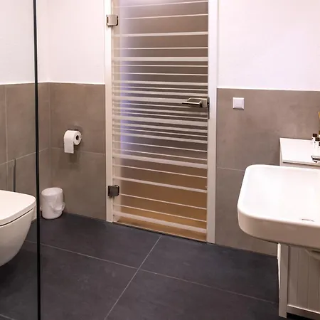 Apartment M4 *