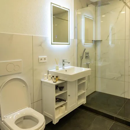 M4 Apartment *
